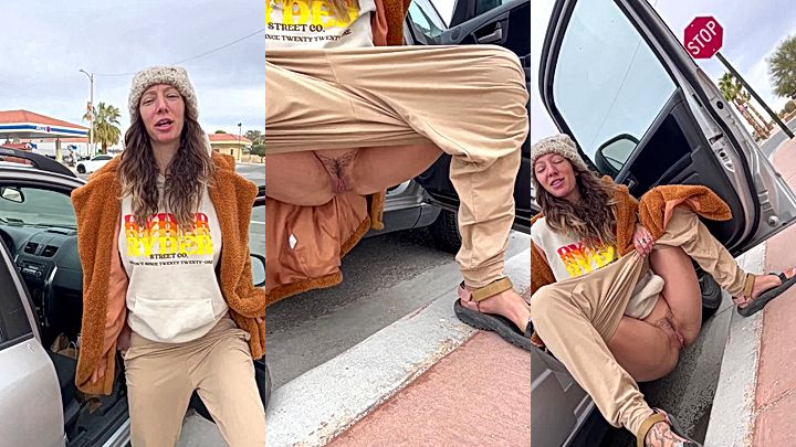 nasty hot Stephinspace in the car rubbing he kitty