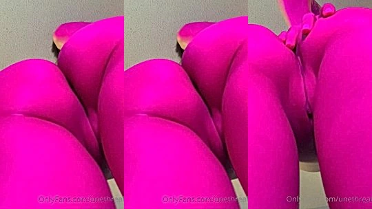 dirty sexy model  Unethreal wiggle her big sexy ass just for you, leaked nude video