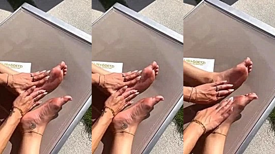 arab oll Mia Khalifa rub her sexy feet for you, feet fetish teasing video