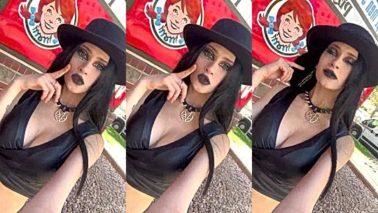 emo american slut Vampkira show her tits in your face