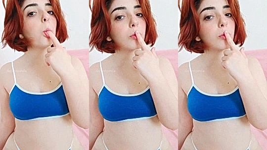 dirty latina bad bitch Defiantpanda in her sexy underwear, leaks
