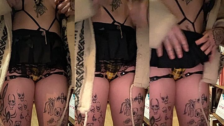 iceland slut Triplexceleste in lingerie show a glimpse of her body