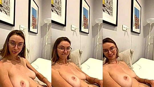 dirty sey nerd Yourina naked in her bedroom teasing you till sh can’t handle it anymore