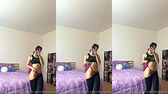 leaked video of dirty nasty hoe Emarrb held her big ass, leaked video
