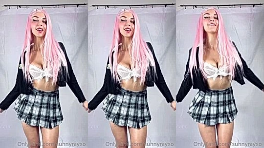 naughty onlyfans cosplay onlyfans model Sunnyrayxo shows of her tits in lingerie