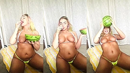 sexy blonde babe Emily Rinaudo with big tits cuts watermelon and eat onlyfans