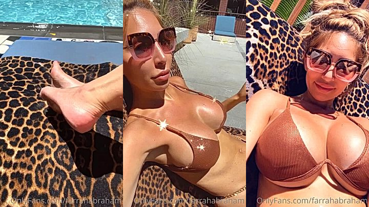 it summer season, hot bad babe Farrah Abraham looking sexy as fuck in bikini