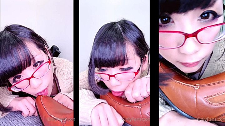 bad asian Eri Kitami handles huge dildo in her mouth onlyfans leak video
