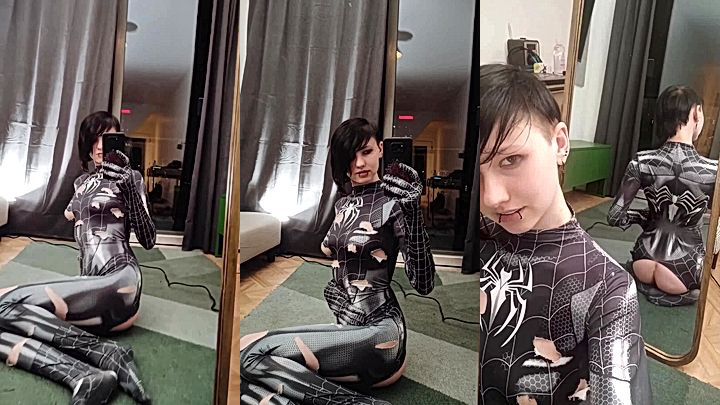 hot horny bad girl Little_emo_kitten cosplaying as spiderman, onlyfans leaks