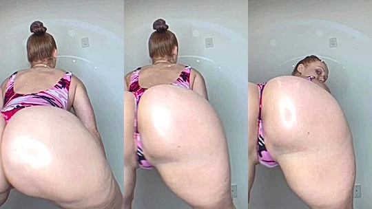 onlyfans leak babe Bambi Doe up close and personal with her big ass on cam leaked onlyfans video