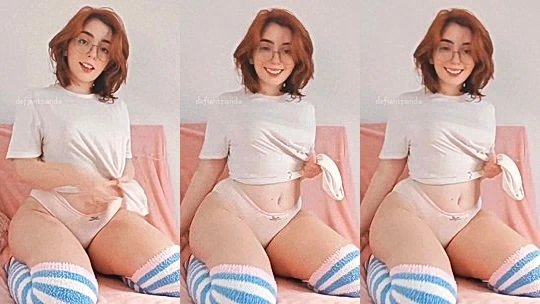 sexy busty onlyfans model Defiantpanda knel and shows her big ass