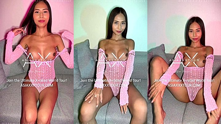 naked Asiaxxxtour babe with her tits outside onlyfans leak