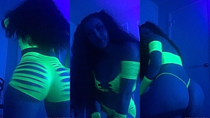 slutty onlyfans babe Bbystar looks hot and shake her natural booty