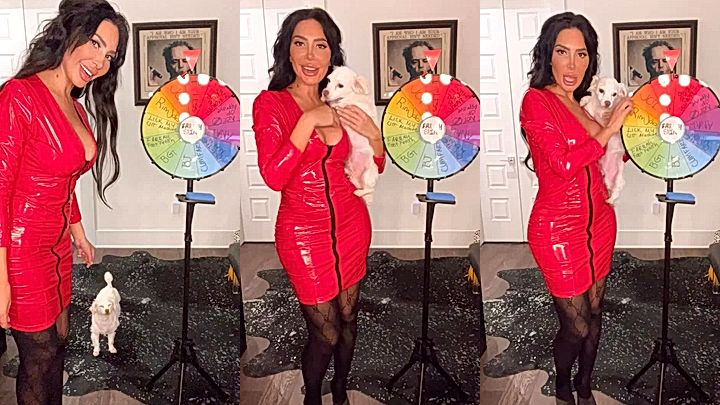 naughty sexy white chick Farrah Abraham show off her clevage in this video
