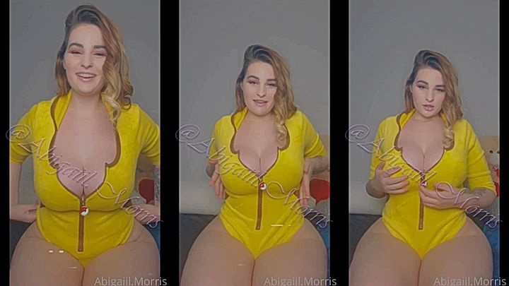 sexy onlyfans model Abigaiil Morris seat and shows her big tits in lingerie