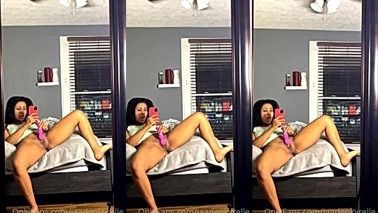 leak mirror teasing video, naughty doll Jaaden Kyrellespread wide buzz her coochie with a vibrator and recorded every moment for you