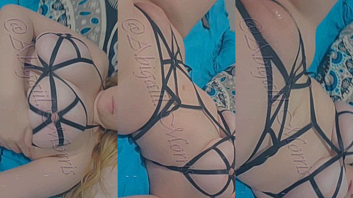sexy onlyfans slut  Abigaiil Morris sleep on her bed and shows her hot body in lingeri