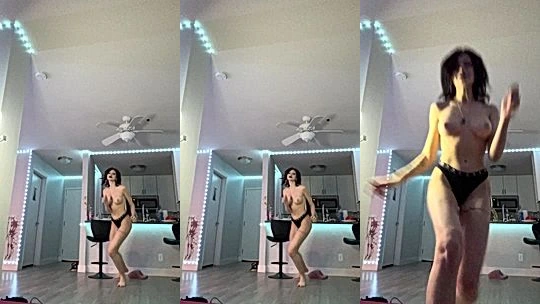 onlyfans leak video of Vampkira shows of her big booty