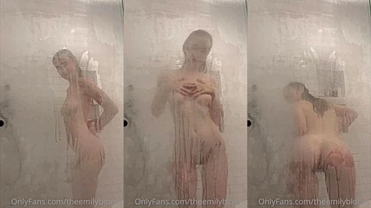 naughty onlyfans model Emily Bloom takes a bath and rubs her big ass and tits