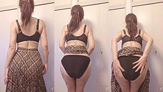 Anri Okita is having an amazing time showing her ass to her fans leaked video