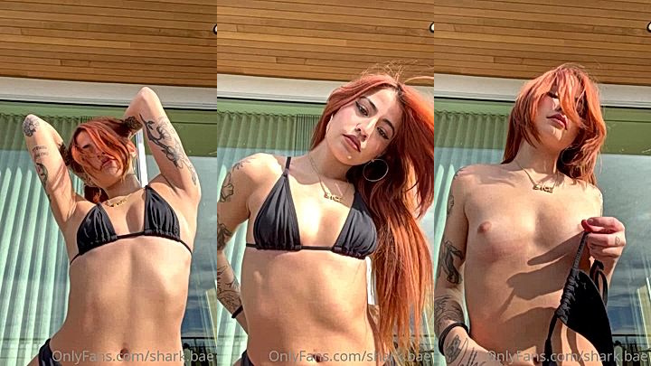 college babe Shark.bae loves to touch herself slow and steady