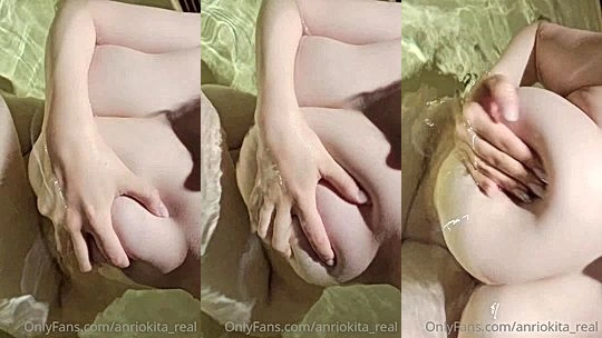 big boobs chick cant resist touching herself leaked video
