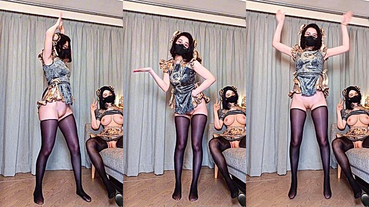 nasty doll Anaimiyaraise her top and show heer big boobs sioting while her girl dance