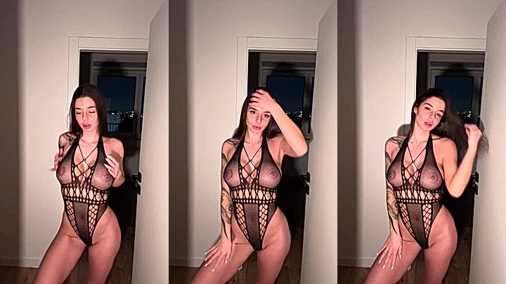 onlyfans model Sonya Jess fondels her natural huge tits