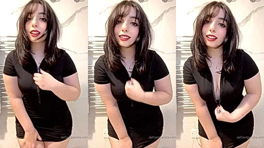 sexy onlyfans babe Defiantpanda shows her natural big tits in lingerie