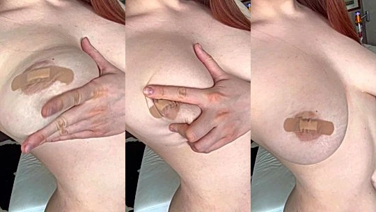 redhair onlyfans model Vladislava Shelygina jiggles her tits and shows her ass