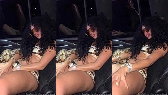 busty ebony girl Himynamestee loves to show off her sexy body for the cam to please her fans, onlyfans leak