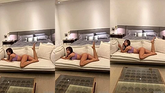 sexy diva Sophie Mudd lays on the couch in bikini and flaunts her sexy hot body for the cam, onlyfans leak