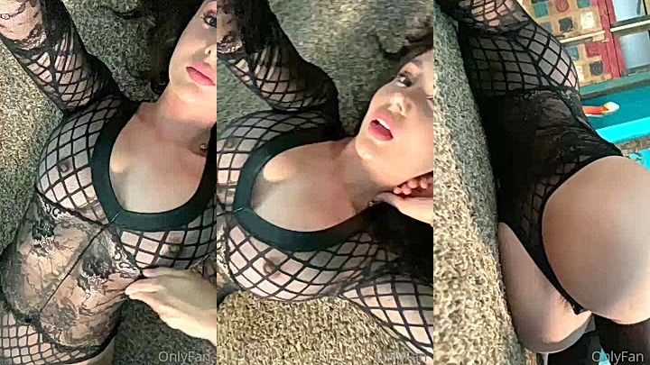 horny slut chick Ariana Marie laying on the ground waiting for your magic touch onlyfans