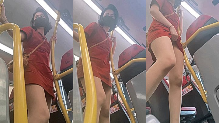 bad doll Anaimiya show her kitty on the bus