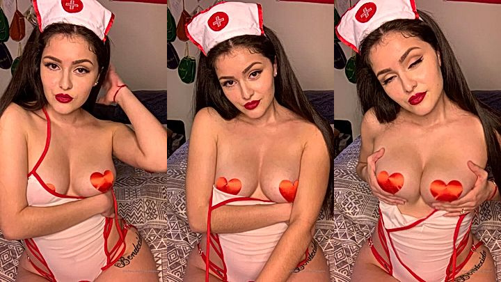 sexy hot american model Bbystar shows off her sexy natural tits in front of the cam to please her fans, private video