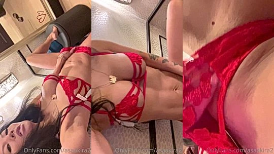 sexy big tits slut Asa Akira changed her bikini and play with her pussy