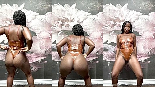 big ass stepsis Candidlycam loves dancing
