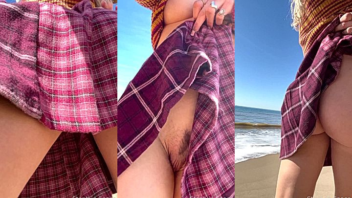 naughty onlyfans girl Stephinspace teasing her tits and big fat ass in the beach