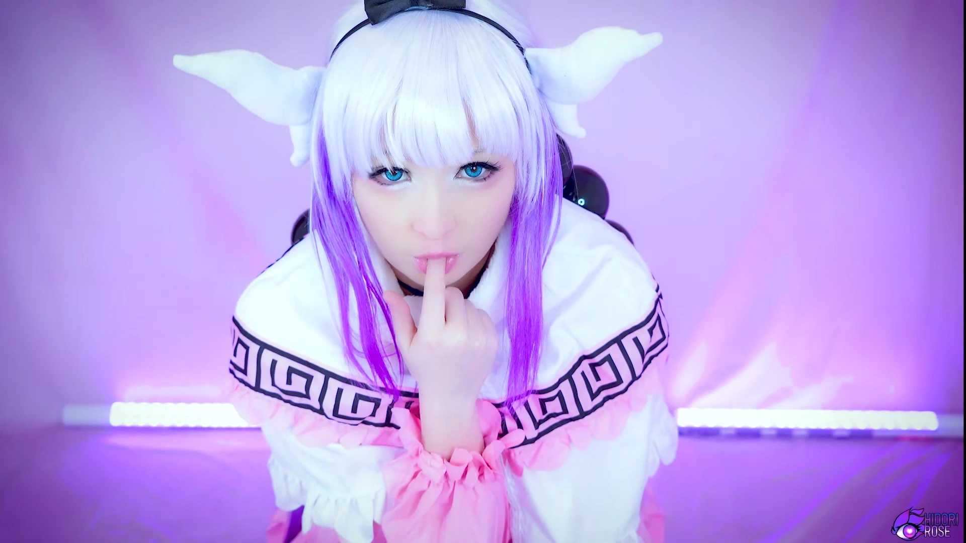 cosplay sexy bitch Hidori Rose sucked hard on her favorite dildo