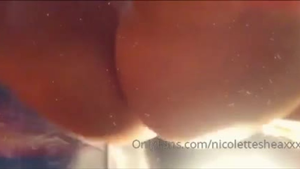 sexy milf stepmom Nicolette Shea loves shaking her ass naked onlyfans leak