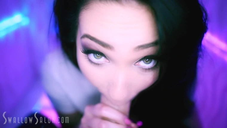 Aria Alexander gave a random dude at the club a wet sloppy blowjob till he cums