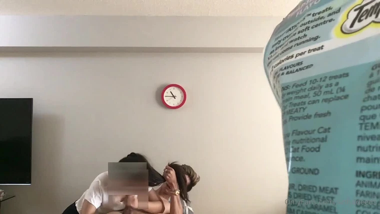 sexy glasses asian massage therapist Sinfuldeeds plays with her horny client’s huge dick and sucked it