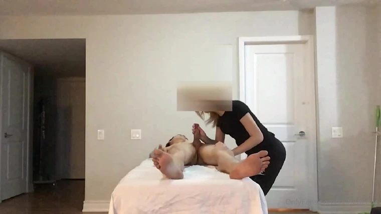 sexy big ass horny asian chick Sinfuldeeds gets doggy from her client onlyfans leak