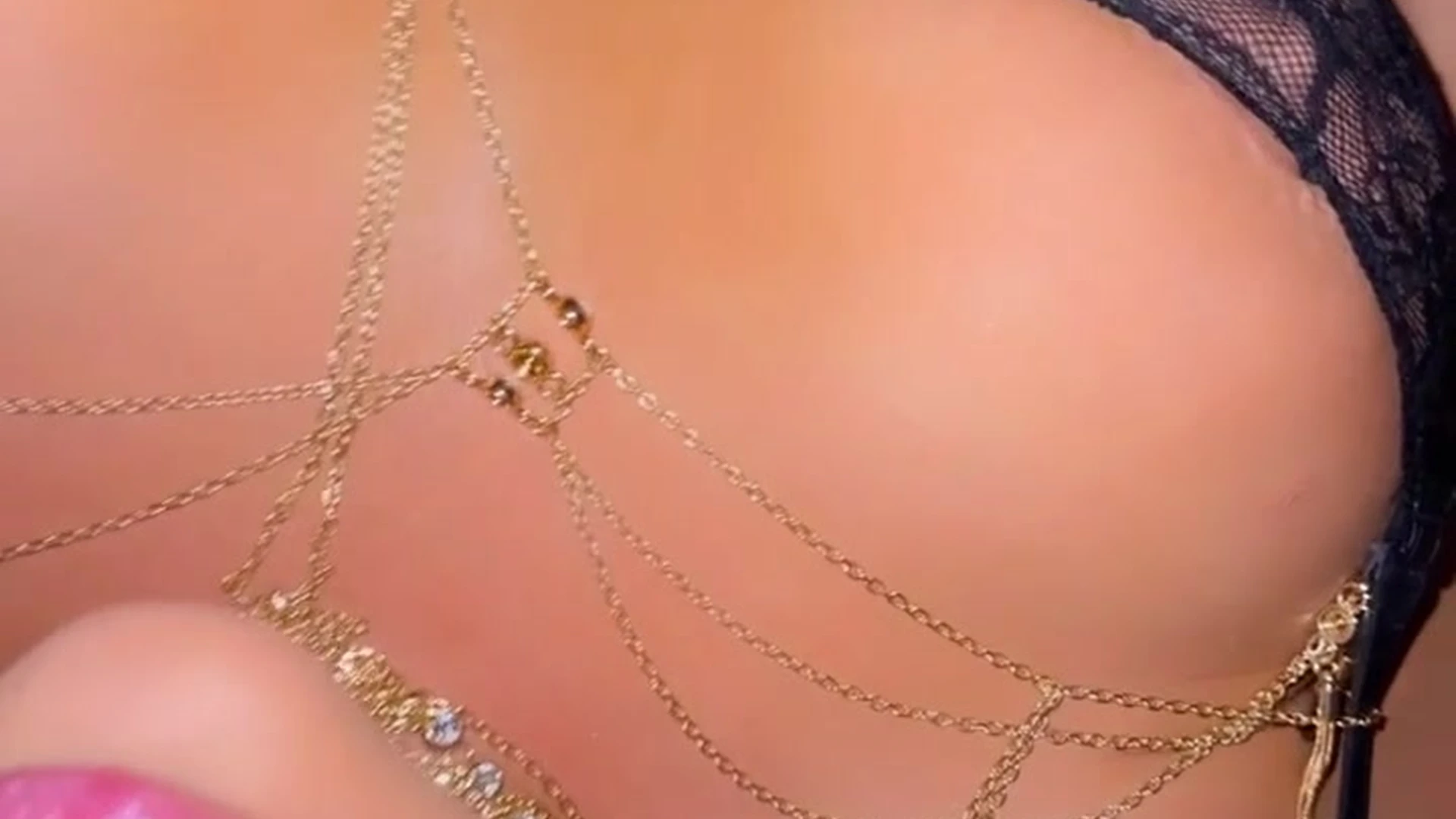 bratty girl Jenni Neidhart’s let me show off this tight, wet boody for you