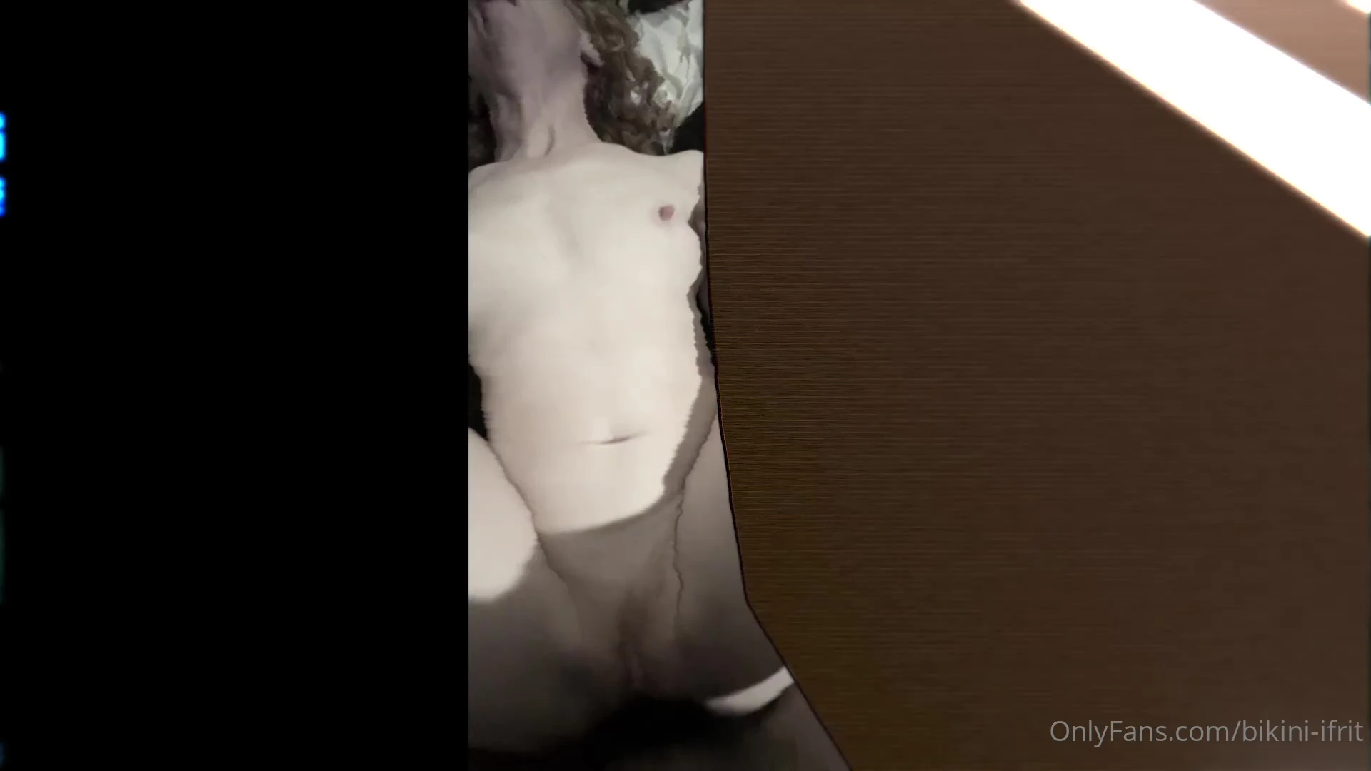 hot chick lays down to get fucked in missionary position