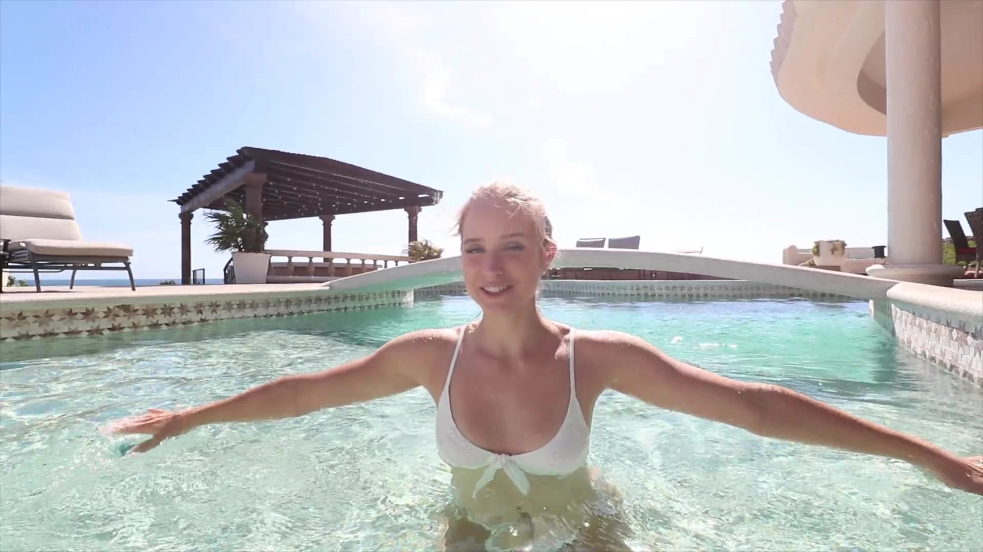 Caroline Zalog leaked onlyfans playing in a pool for you