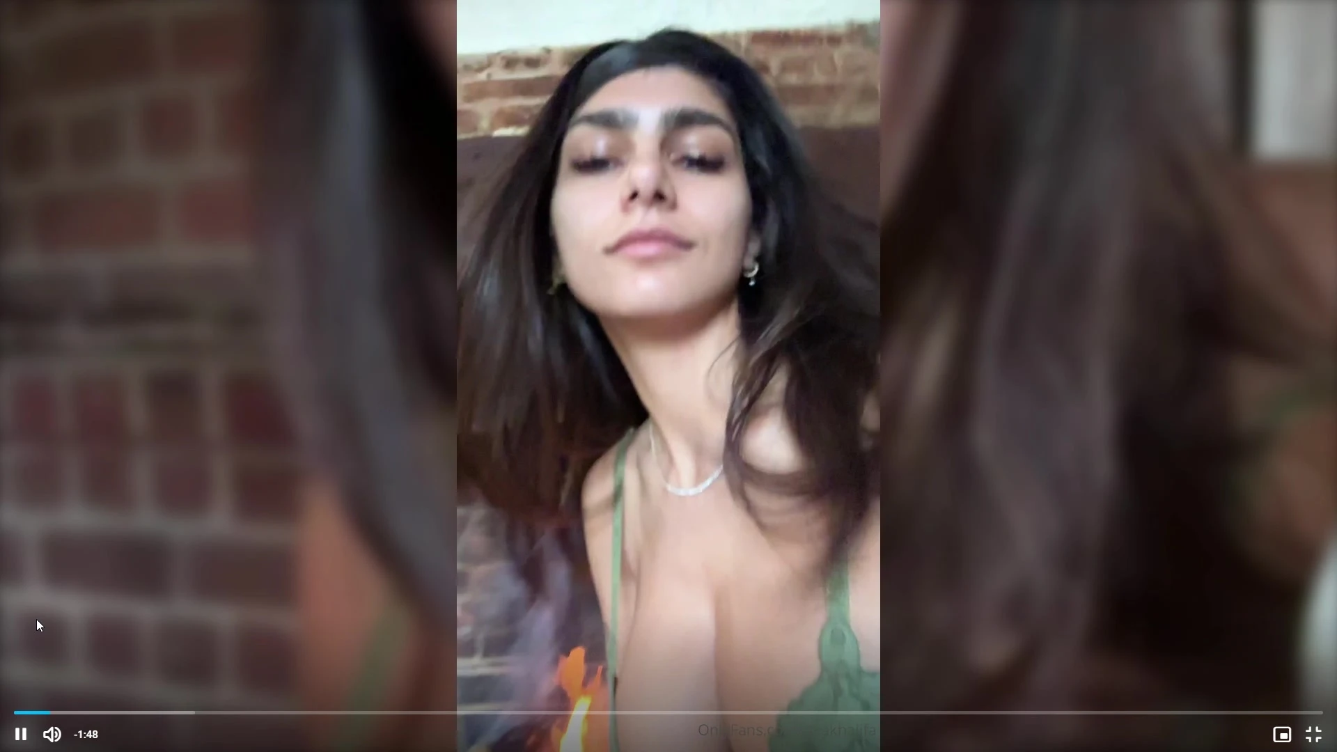 wild babe Mia Khalifa seduce hard in close up youll love the view onlyfans leak video