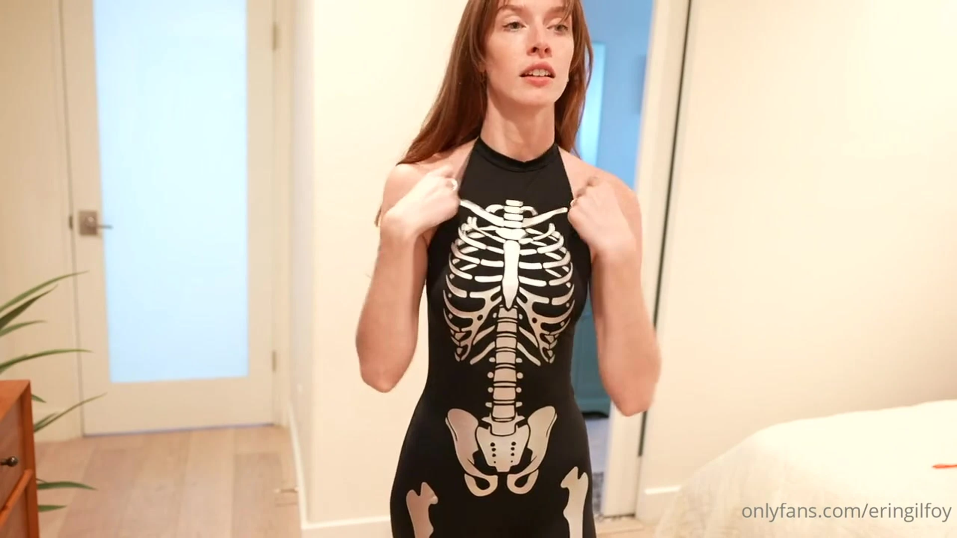 hot naughty nasty american girl Erin Gilfoy  show off her perky nipples in this video