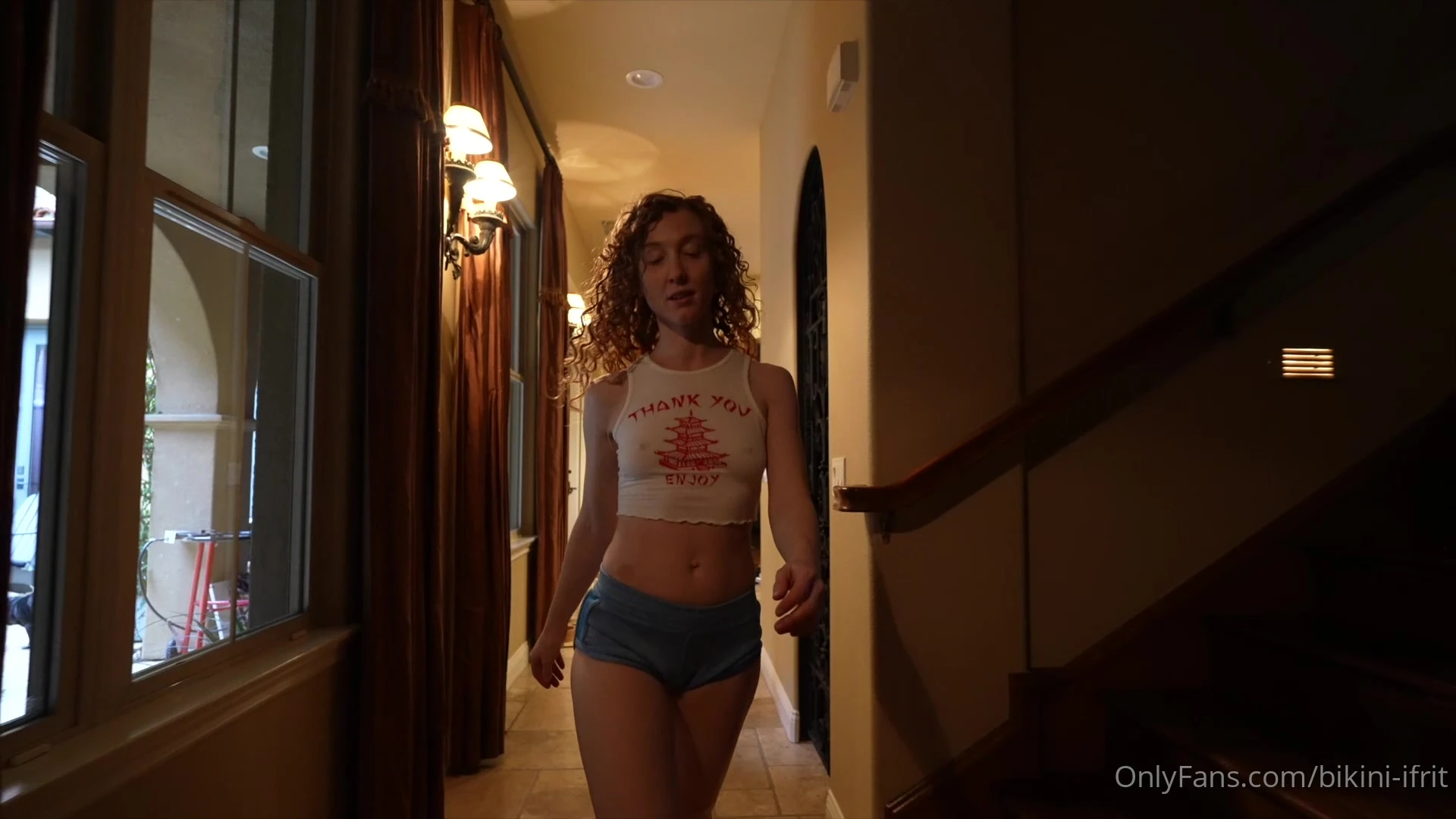 naked hot curly bad babe Fullmetalifrit decided to pbless yall with her sexy ass video