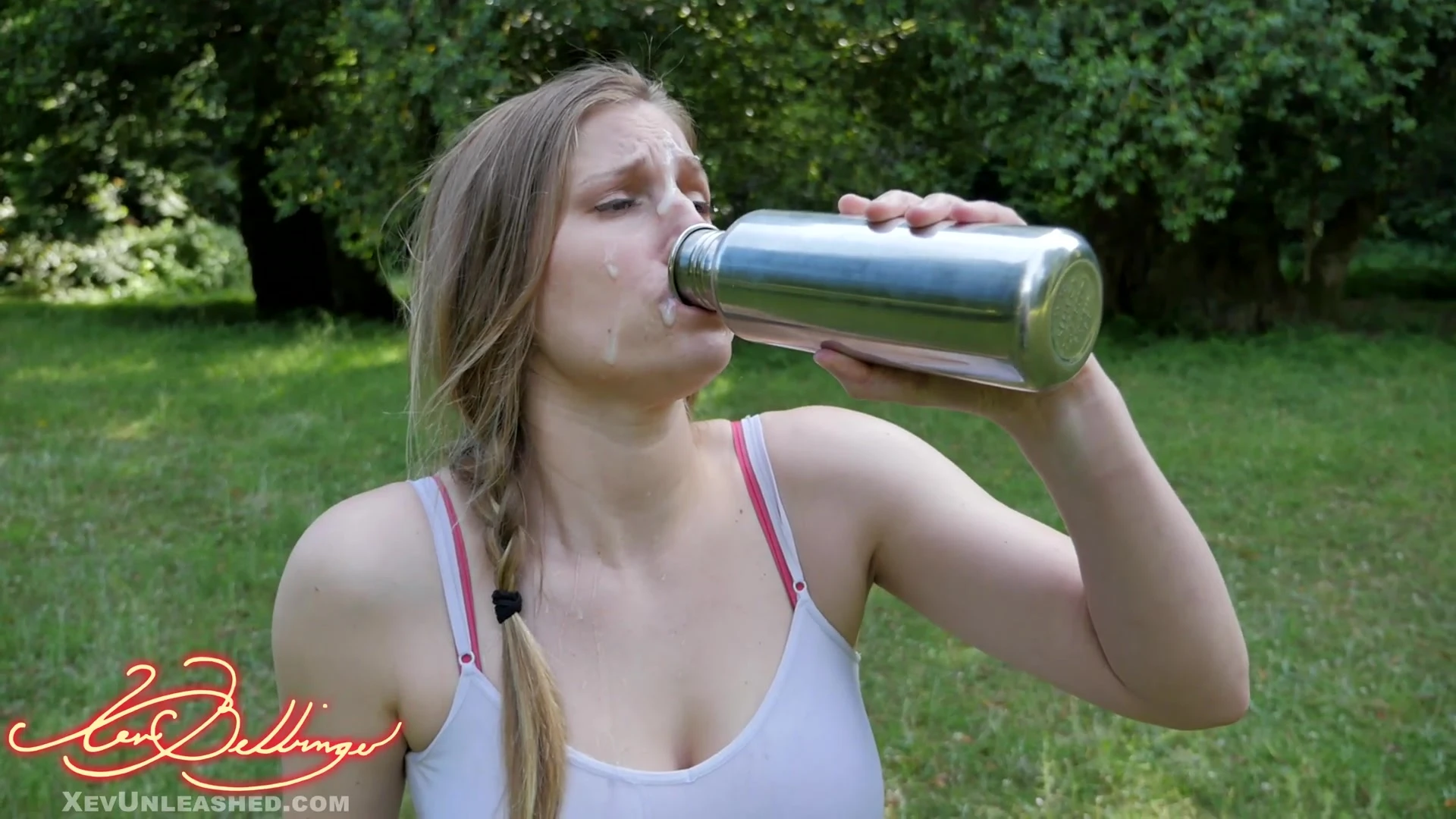 sexy hot queen Xev Bellringer goes on her knees and sucked huge ock hard